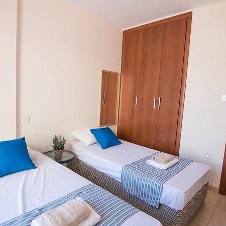 Apartments For Holidays Паралимни Экстерьер фото