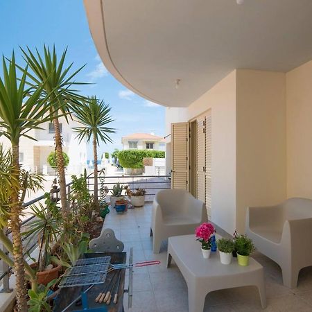 Apartments For Holidays Паралимни Экстерьер фото
