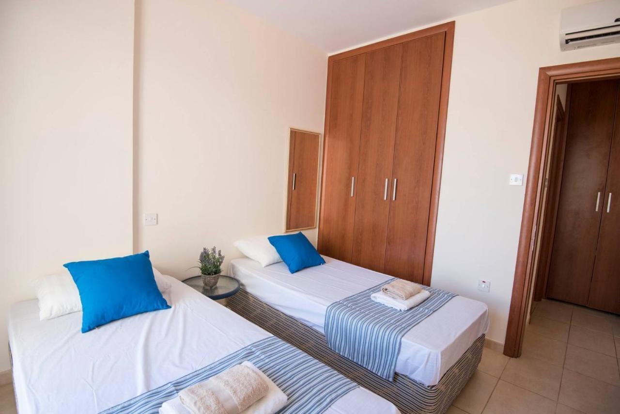 Apartments For Holidays Паралимни Экстерьер фото