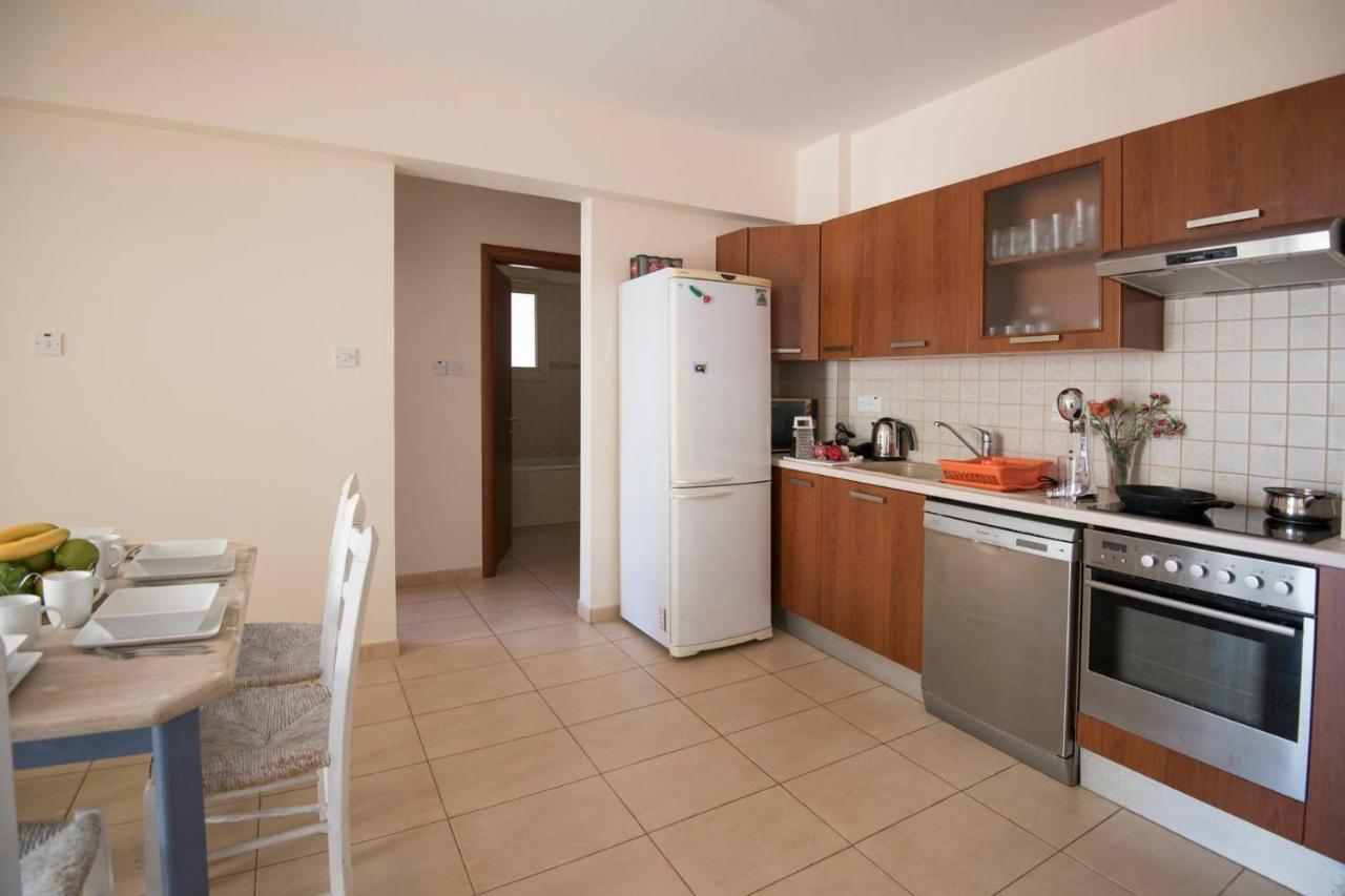Apartments For Holidays Паралимни Экстерьер фото