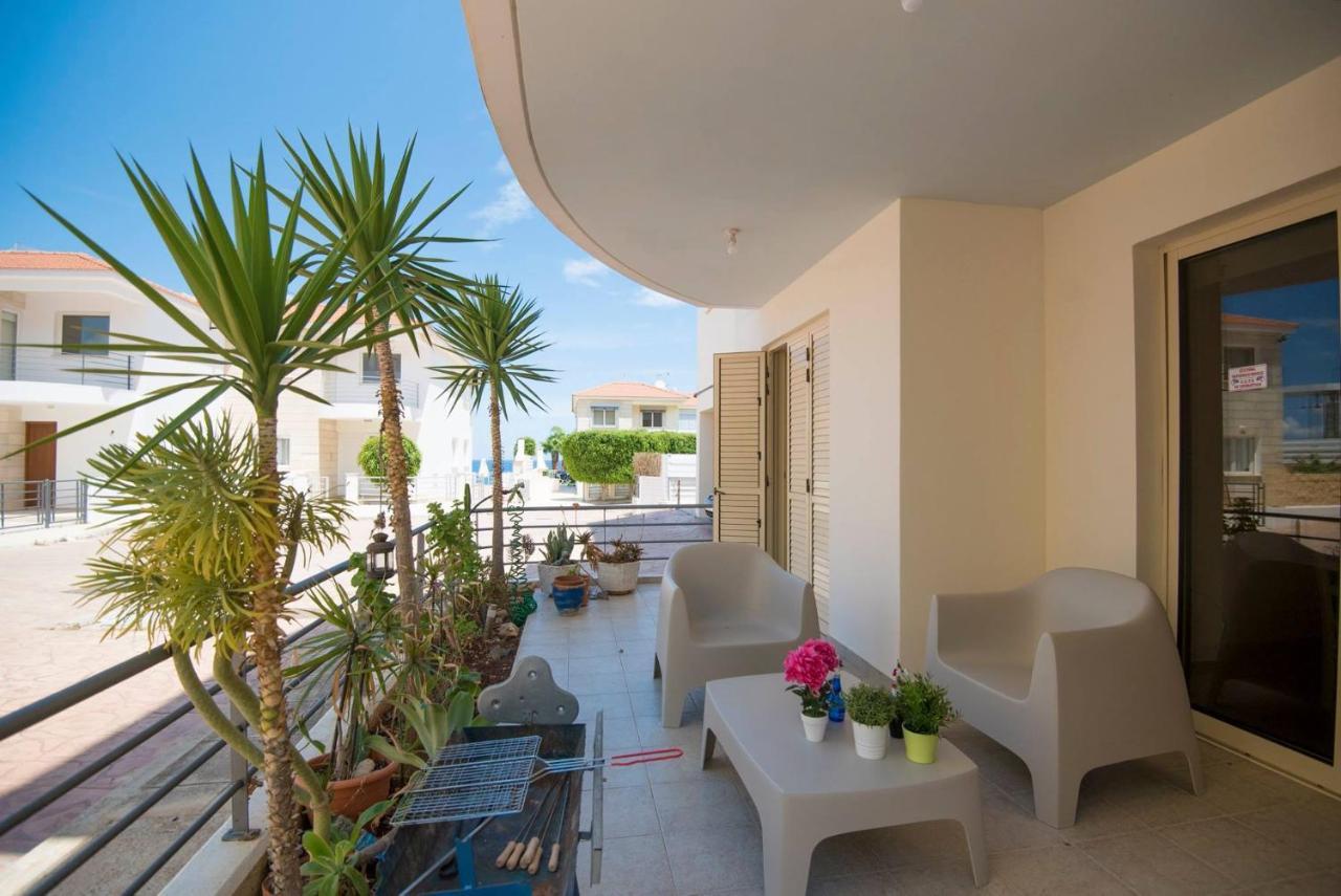Apartments For Holidays Паралимни Экстерьер фото